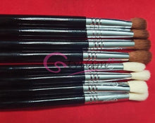 Load image into Gallery viewer, Stylism's Eyes PRO Brushes Set (19 piece Brush collection with bag)
