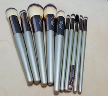 Load image into Gallery viewer, Golden Luxe Brush Set (10 piece Brush Set with bag)