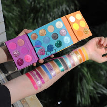 Load image into Gallery viewer, Adore Eyeshadow Palette (24 Rich Colours)
